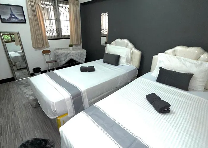 Ree House- Sukhumvit 23 Casa de hóspedes Banguecoque