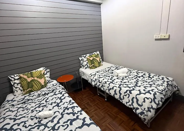 Ree House- Sukhumvit 23 3*