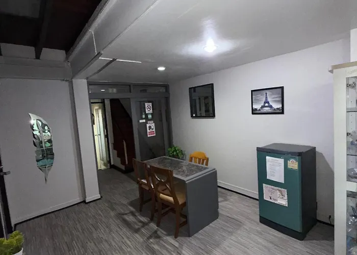 Casa de hóspedes Ree House- Sukhumvit 23